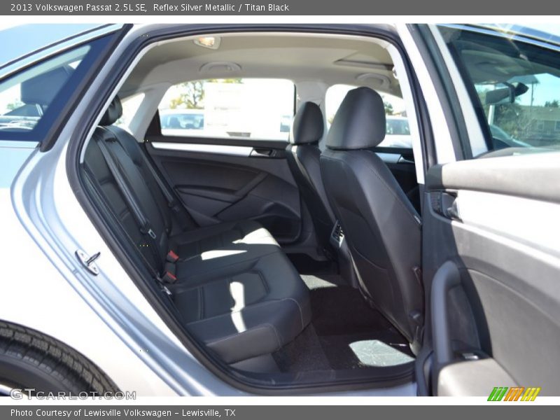 Reflex Silver Metallic / Titan Black 2013 Volkswagen Passat 2.5L SE
