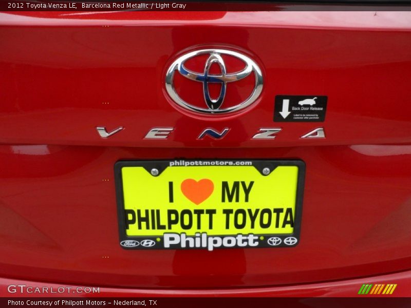 Barcelona Red Metallic / Light Gray 2012 Toyota Venza LE