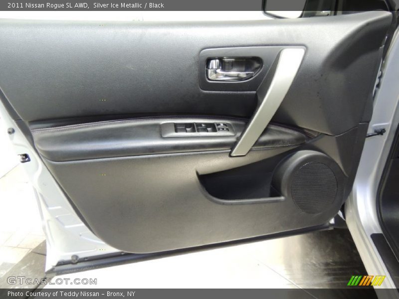 Silver Ice Metallic / Black 2011 Nissan Rogue SL AWD