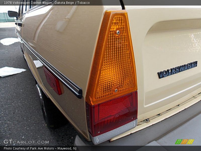 Tail light - 1978 Volkswagen Dasher Wagon