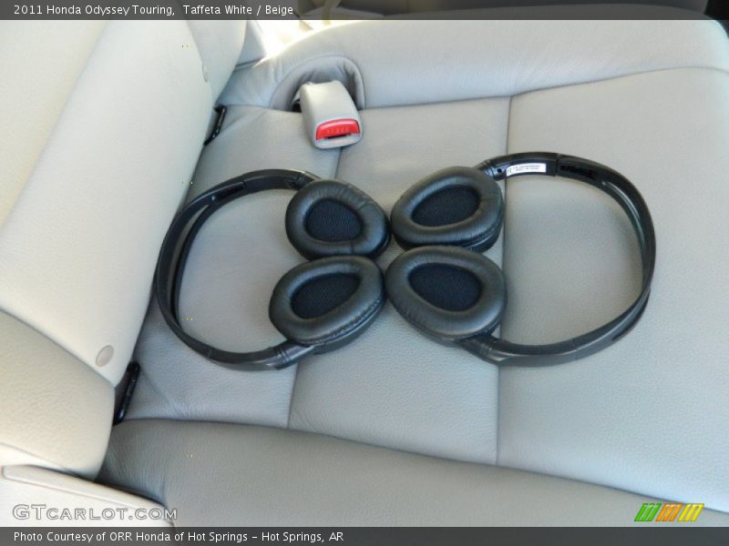 Taffeta White / Beige 2011 Honda Odyssey Touring