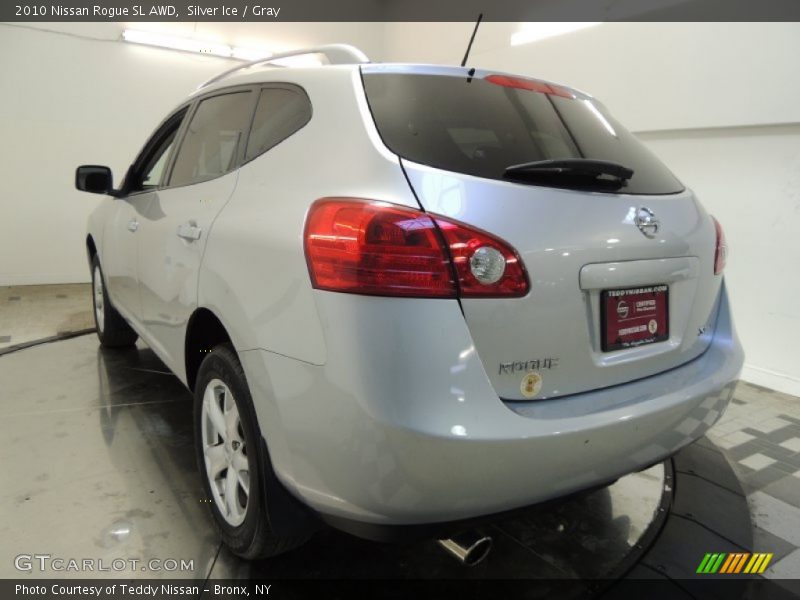 Silver Ice / Gray 2010 Nissan Rogue SL AWD