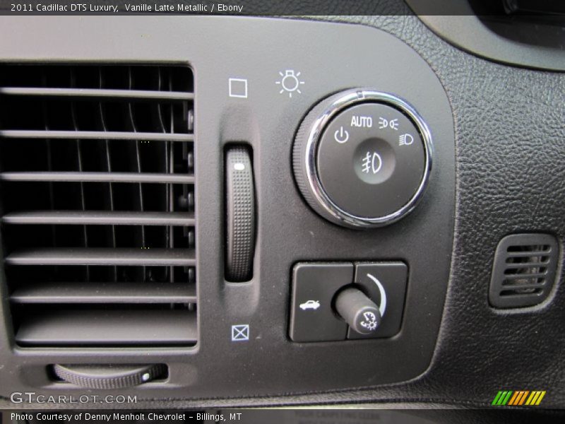 Vanille Latte Metallic / Ebony 2011 Cadillac DTS Luxury