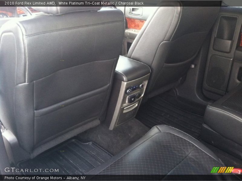 White Platinum Tri-Coat Metallic / Charcoal Black 2010 Ford Flex Limited AWD