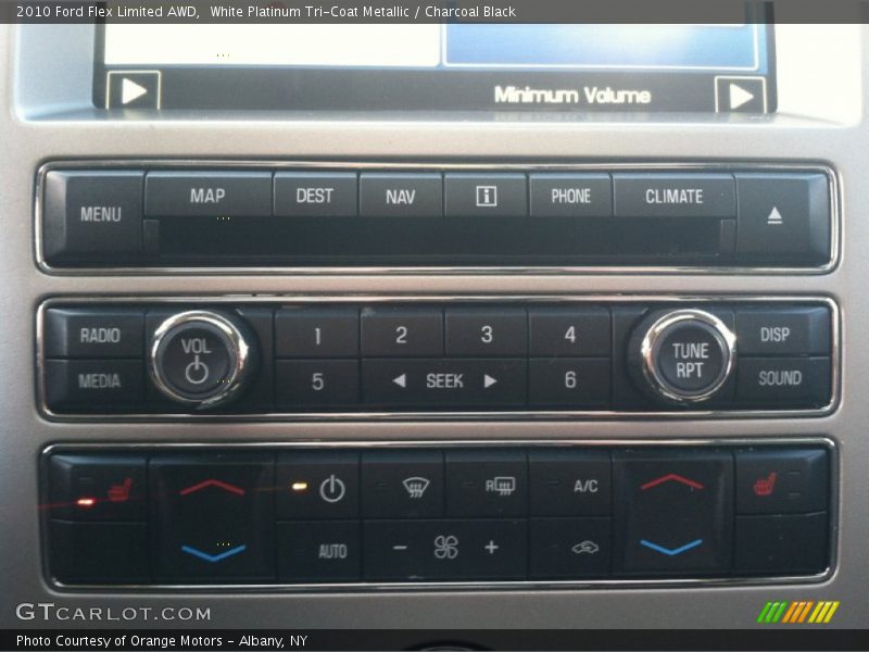 White Platinum Tri-Coat Metallic / Charcoal Black 2010 Ford Flex Limited AWD