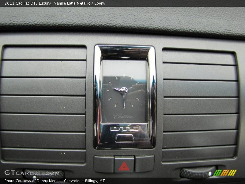 Vanille Latte Metallic / Ebony 2011 Cadillac DTS Luxury