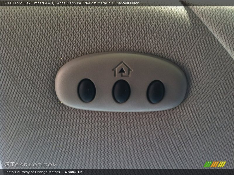 White Platinum Tri-Coat Metallic / Charcoal Black 2010 Ford Flex Limited AWD