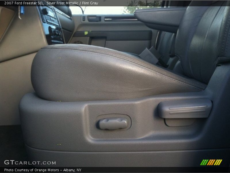 Silver Frost Metallic / Flint Gray 2007 Ford Freestar SEL