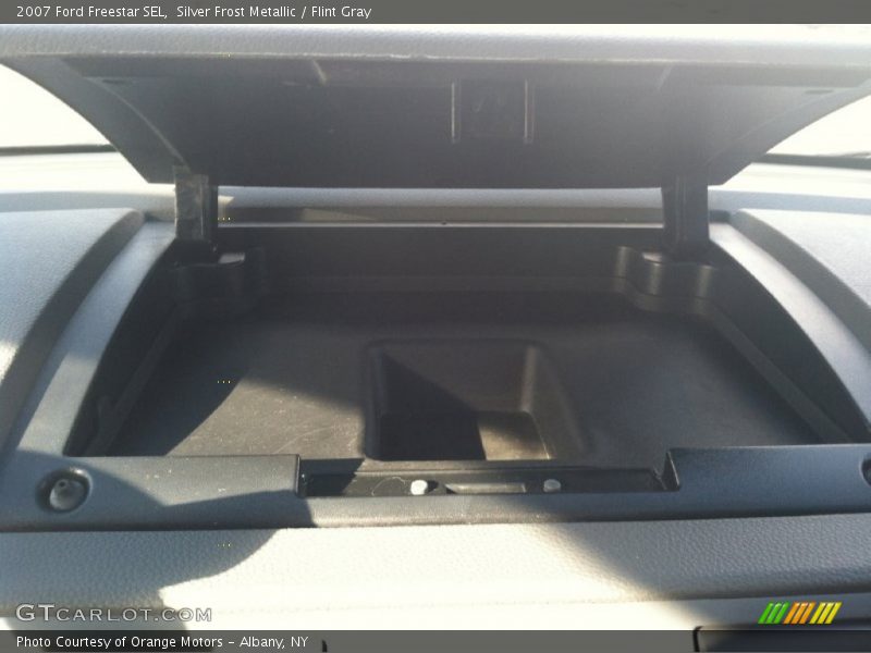 Silver Frost Metallic / Flint Gray 2007 Ford Freestar SEL