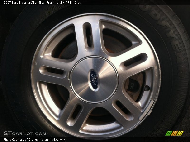 Silver Frost Metallic / Flint Gray 2007 Ford Freestar SEL