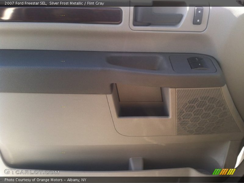 Silver Frost Metallic / Flint Gray 2007 Ford Freestar SEL