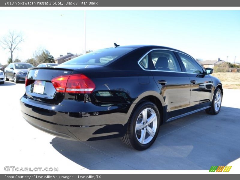 Black / Titan Black 2013 Volkswagen Passat 2.5L SE