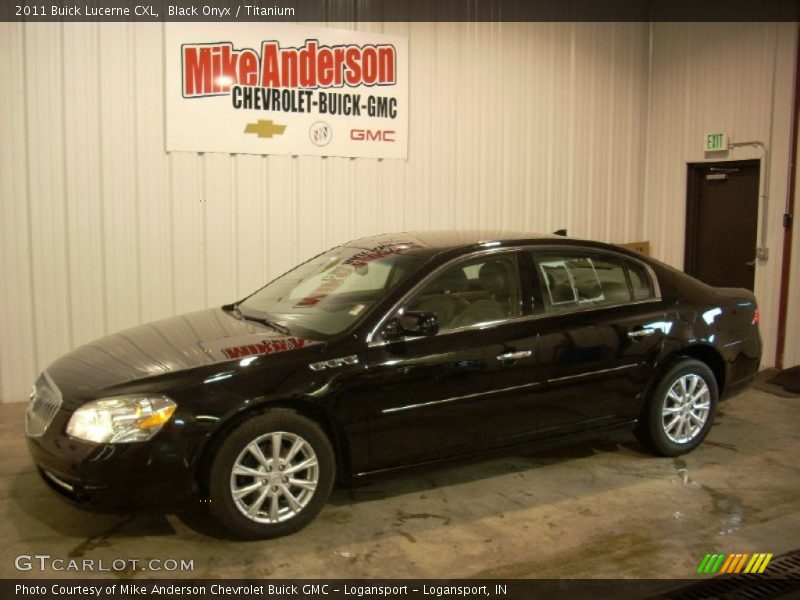 Black Onyx / Titanium 2011 Buick Lucerne CXL