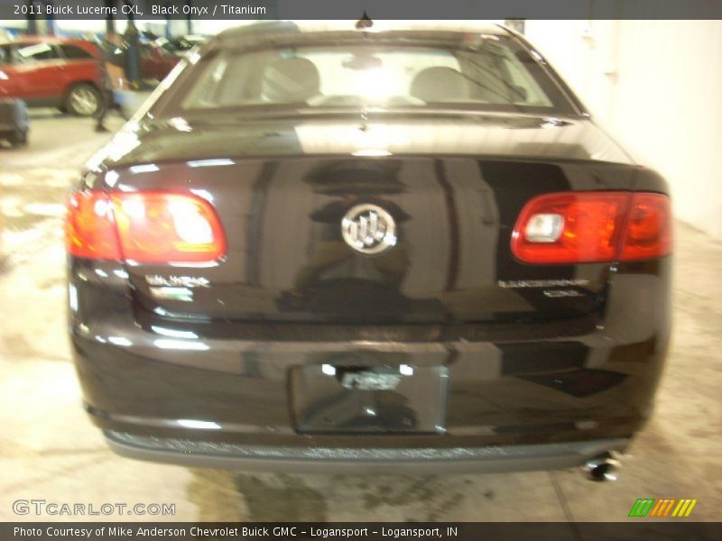 Black Onyx / Titanium 2011 Buick Lucerne CXL