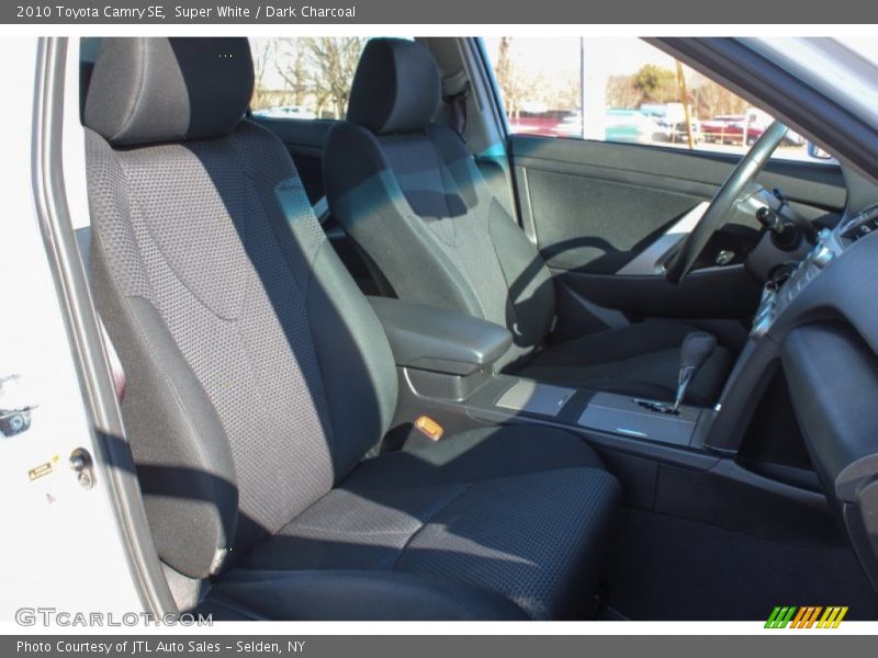 Super White / Dark Charcoal 2010 Toyota Camry SE