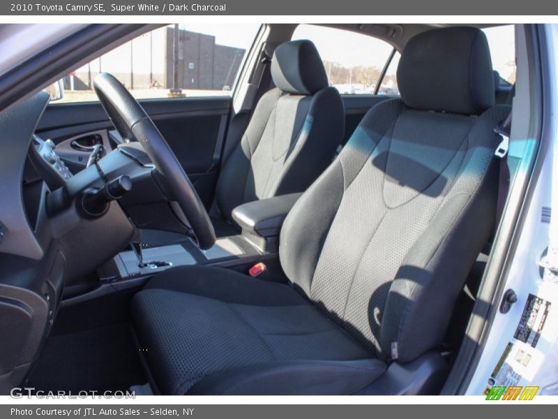 Super White / Dark Charcoal 2010 Toyota Camry SE