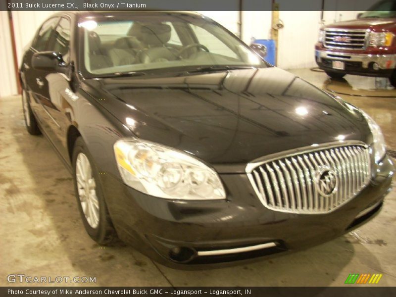 Black Onyx / Titanium 2011 Buick Lucerne CXL
