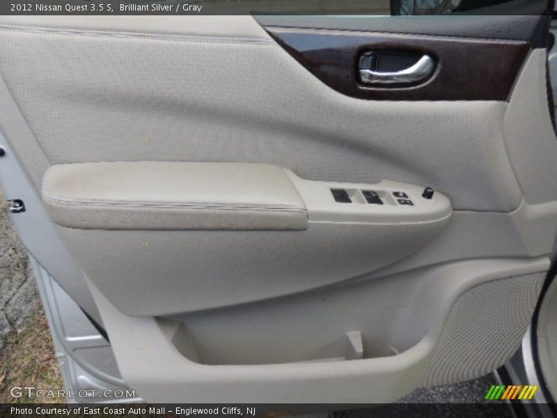 Brilliant Silver / Gray 2012 Nissan Quest 3.5 S