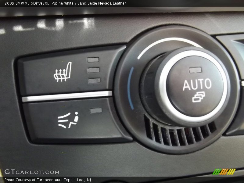 Alpine White / Sand Beige Nevada Leather 2009 BMW X5 xDrive30i