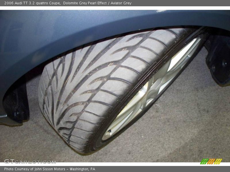 Dolomite Grey Pearl Effect / Aviator Grey 2006 Audi TT 3.2 quattro Coupe