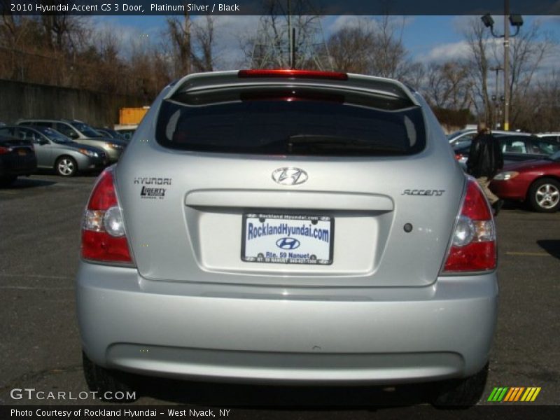 Platinum Silver / Black 2010 Hyundai Accent GS 3 Door
