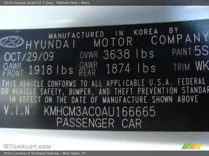 Platinum Silver / Black 2010 Hyundai Accent GS 3 Door