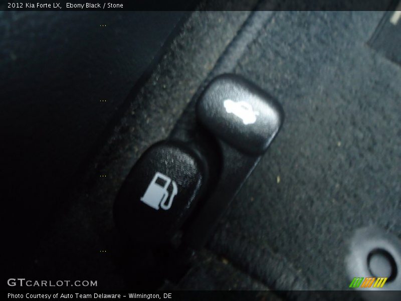 Ebony Black / Stone 2012 Kia Forte LX