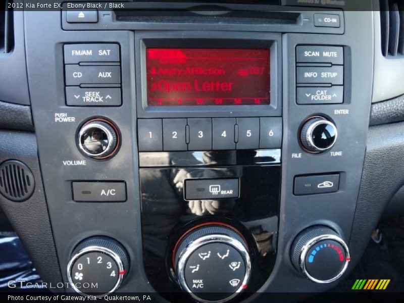 Controls of 2012 Forte EX