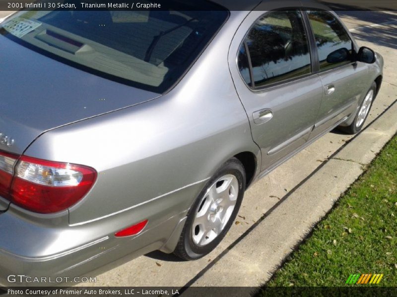 Titanium Metallic / Graphite 2001 Infiniti I 30 Sedan