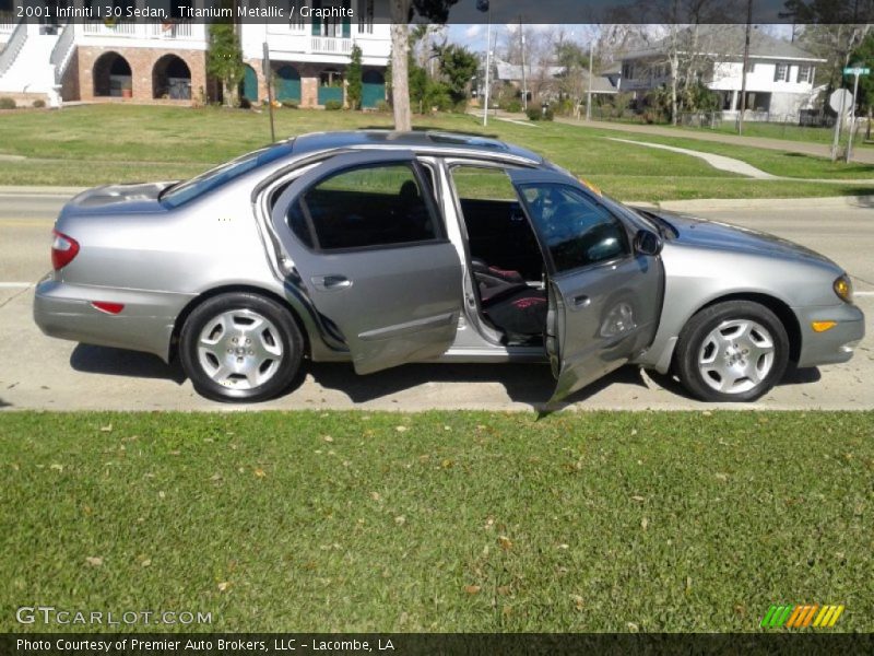 Titanium Metallic / Graphite 2001 Infiniti I 30 Sedan