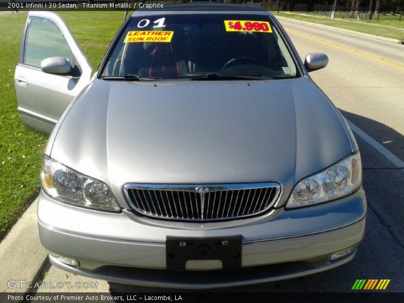 Titanium Metallic / Graphite 2001 Infiniti I 30 Sedan