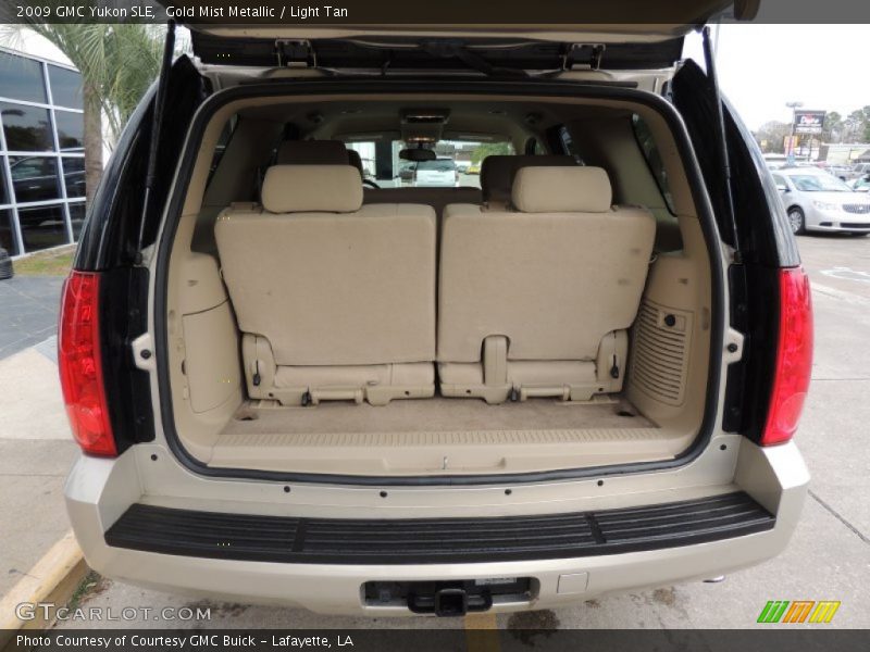 Gold Mist Metallic / Light Tan 2009 GMC Yukon SLE