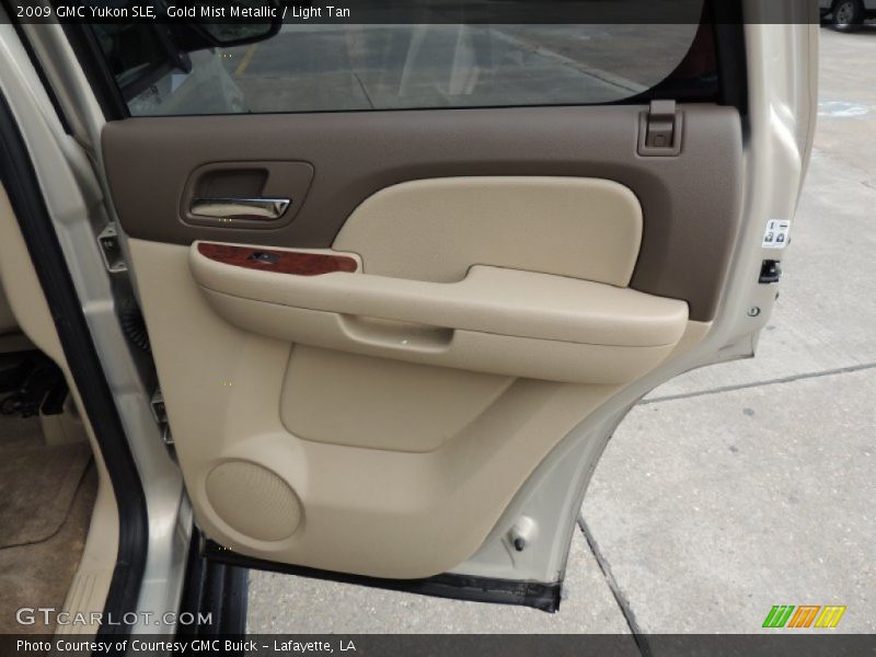 Gold Mist Metallic / Light Tan 2009 GMC Yukon SLE
