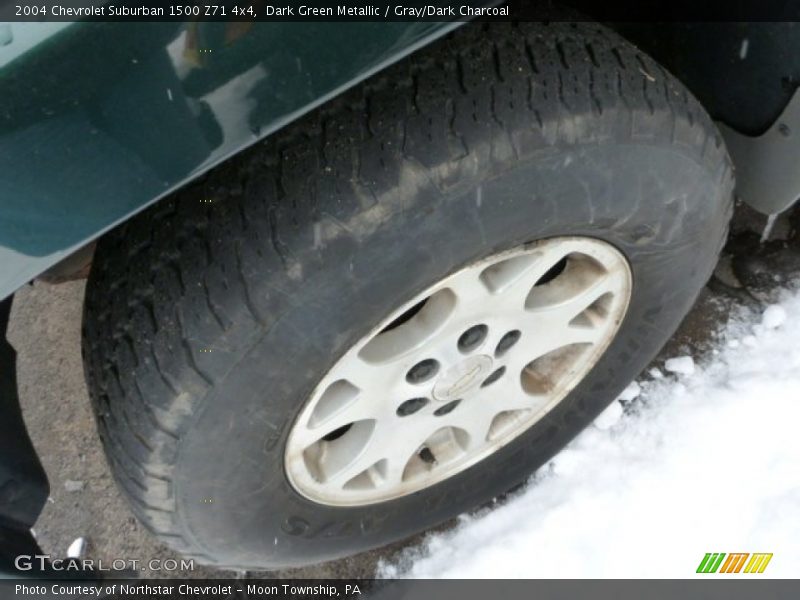 Dark Green Metallic / Gray/Dark Charcoal 2004 Chevrolet Suburban 1500 Z71 4x4