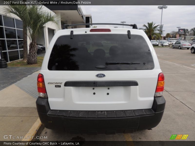 Oxford White / Medium/Dark Pebble 2007 Ford Escape XLT