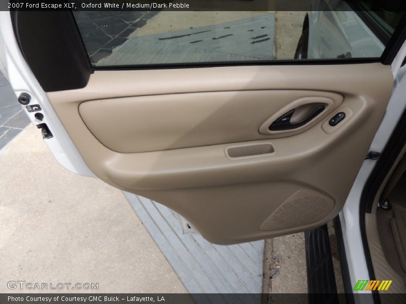 Oxford White / Medium/Dark Pebble 2007 Ford Escape XLT