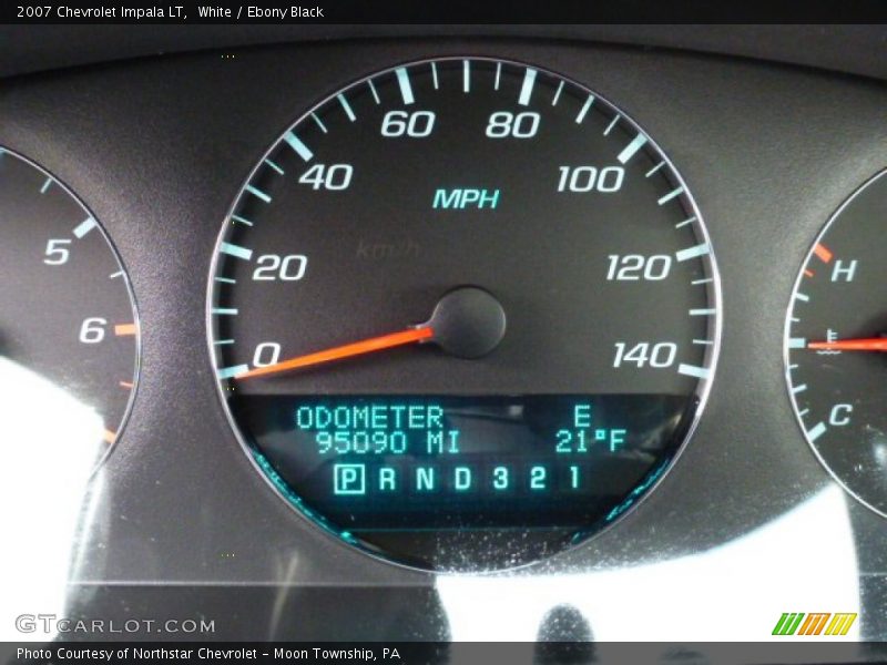 White / Ebony Black 2007 Chevrolet Impala LT