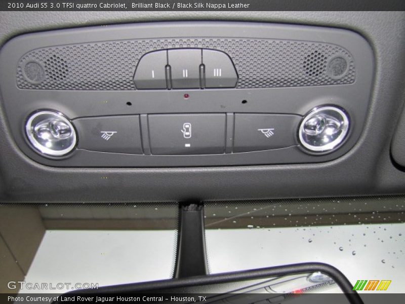 Controls of 2010 S5 3.0 TFSI quattro Cabriolet