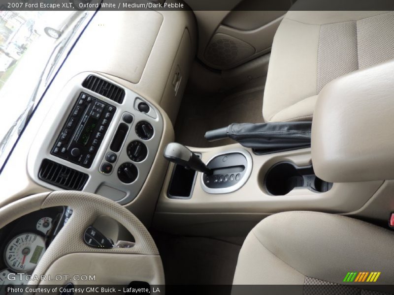 Oxford White / Medium/Dark Pebble 2007 Ford Escape XLT