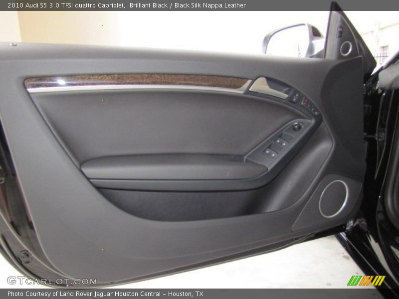 Door Panel of 2010 S5 3.0 TFSI quattro Cabriolet