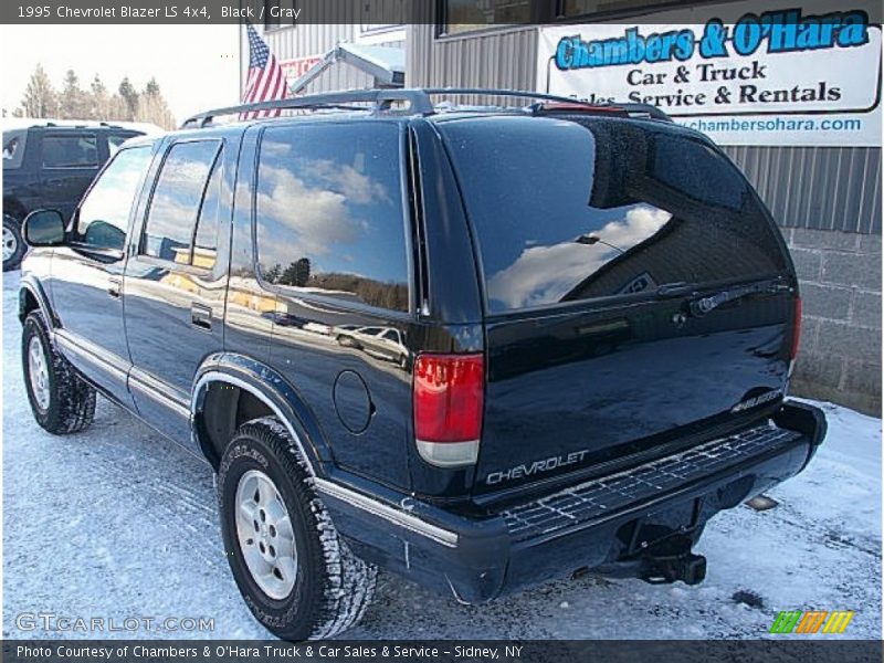 Black / Gray 1995 Chevrolet Blazer LS 4x4
