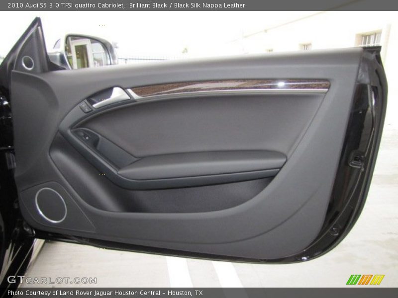 Door Panel of 2010 S5 3.0 TFSI quattro Cabriolet