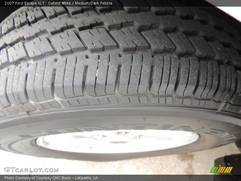 Oxford White / Medium/Dark Pebble 2007 Ford Escape XLT