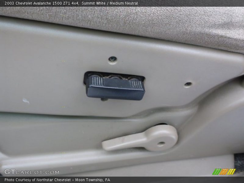 Summit White / Medium Neutral 2003 Chevrolet Avalanche 1500 Z71 4x4