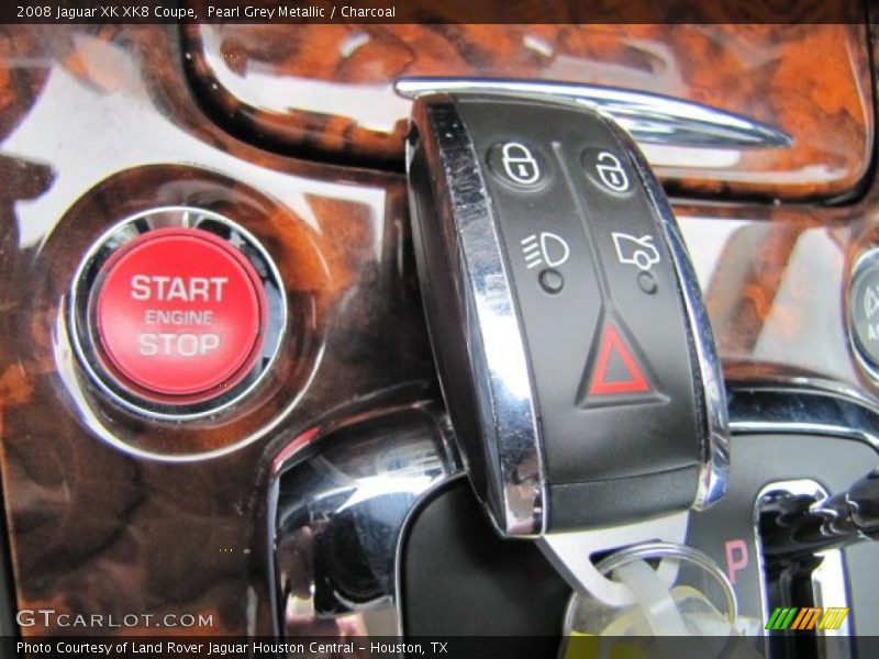 Keys of 2008 XK XK8 Coupe