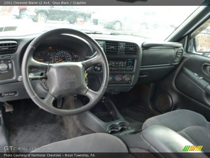 Onyx Black / Graphite 2001 Chevrolet Blazer LS 4x4