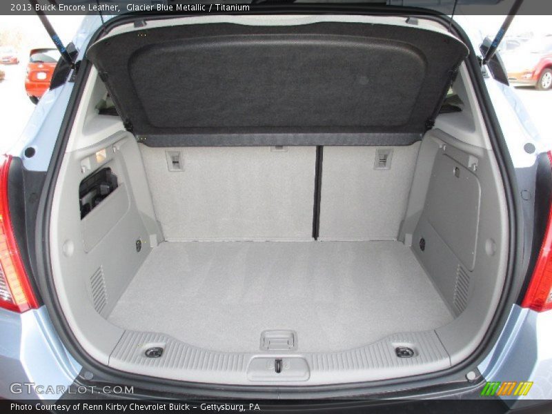  2013 Encore Leather Trunk