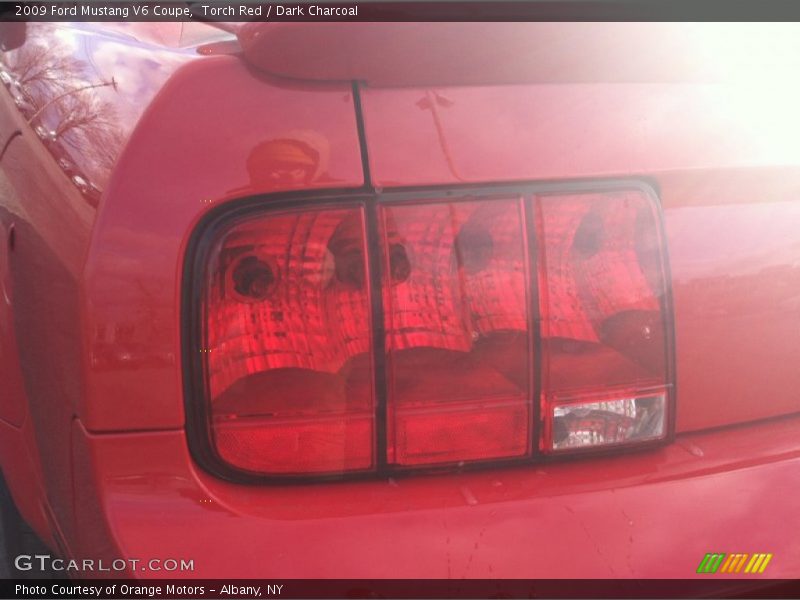 Torch Red / Dark Charcoal 2009 Ford Mustang V6 Coupe