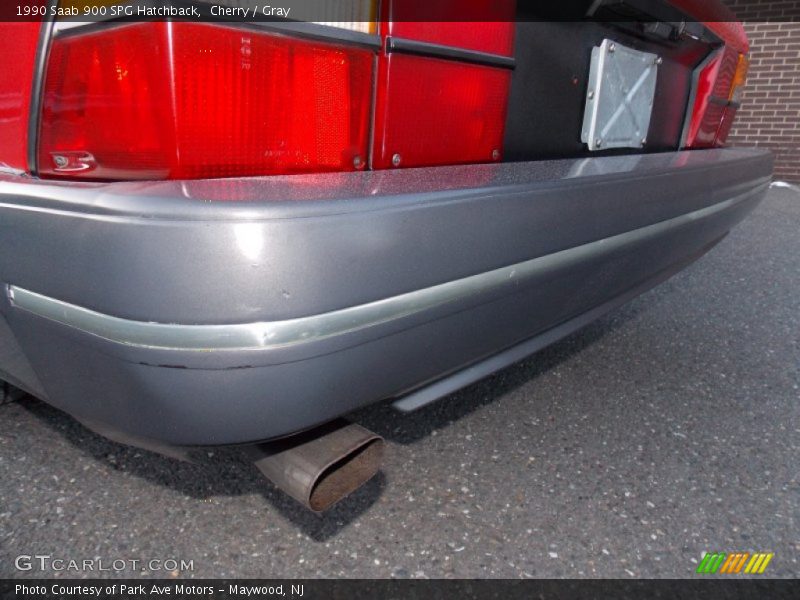 Cherry / Gray 1990 Saab 900 SPG Hatchback