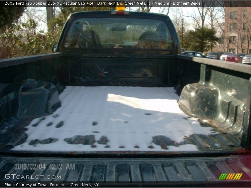 Dark Highland Green Metallic / Medium Parchment Beige 2003 Ford F250 Super Duty XL Regular Cab 4x4